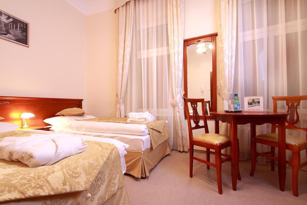 Zdrój Wojciech Aparthotel Lądek-Zdrój Quarto foto