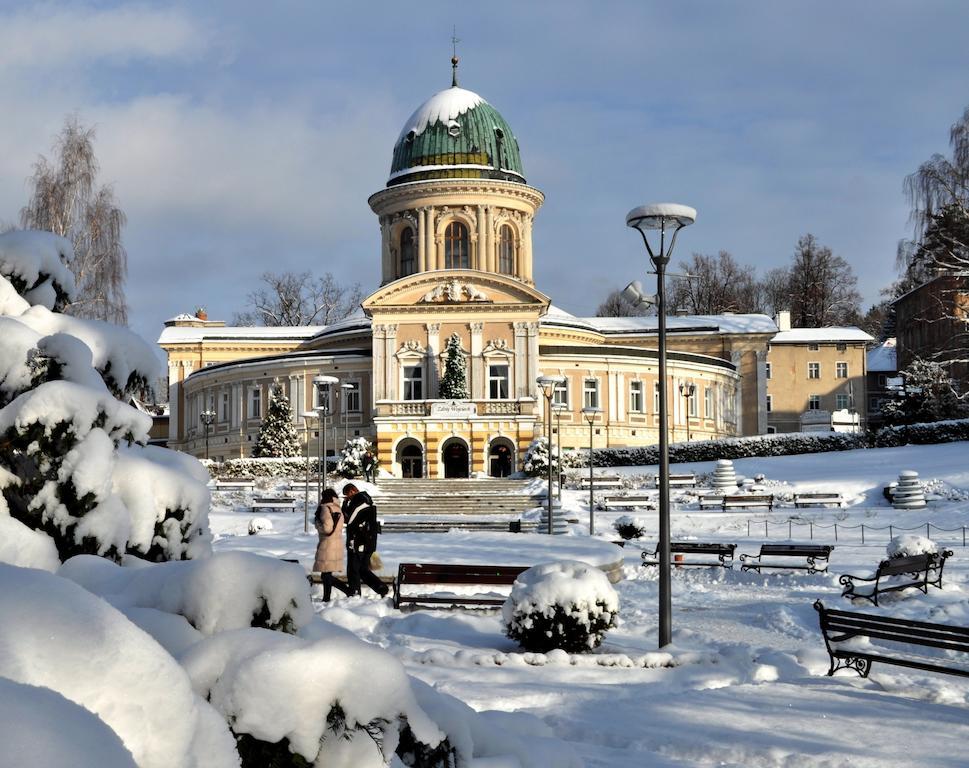 Zdrój Wojciech Aparthotel Lądek-Zdrój Exterior foto